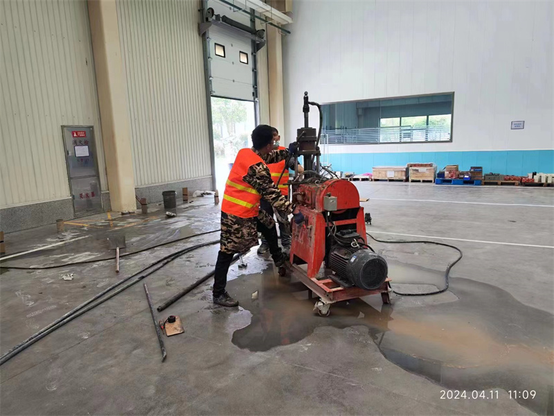 卓尼厂房地面下沉塌陷注浆加固施工